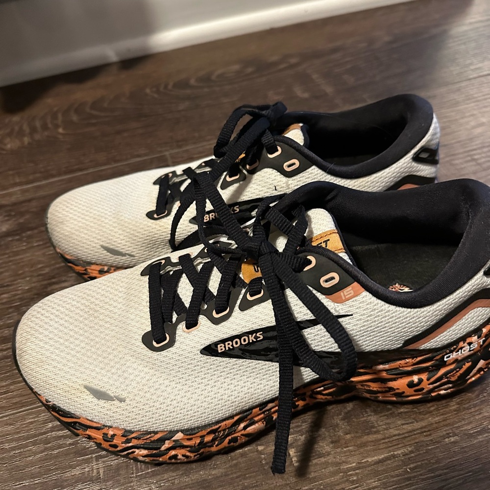 Brooks White and Orange Running Shoes